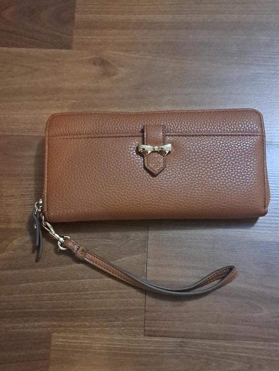 Anne Klein Handbags - Anne Klein Tan Pebbled Leather Wristlet with Gold Bow